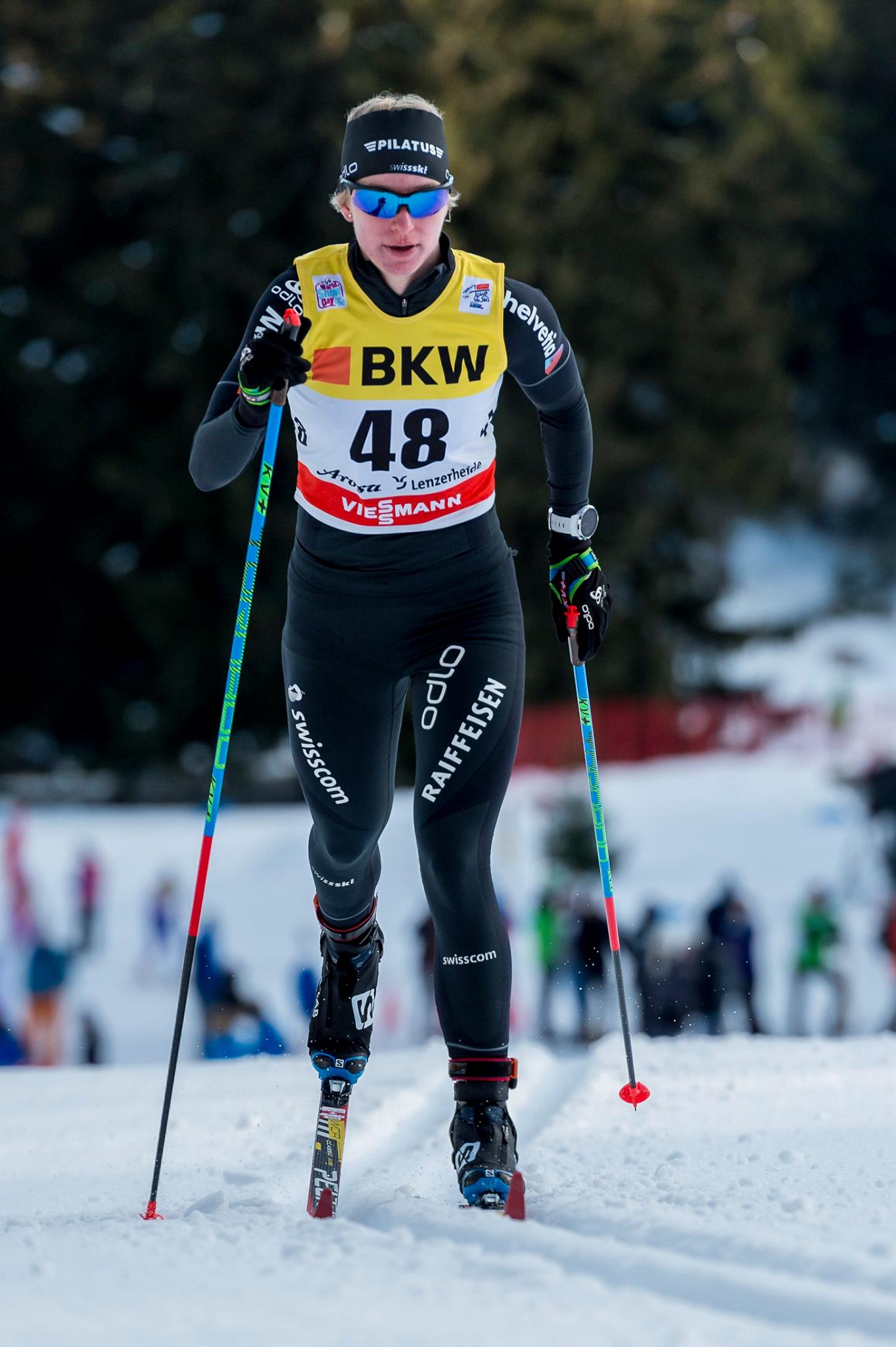 Nadine Fähndrich beim klassischen Langlaufen